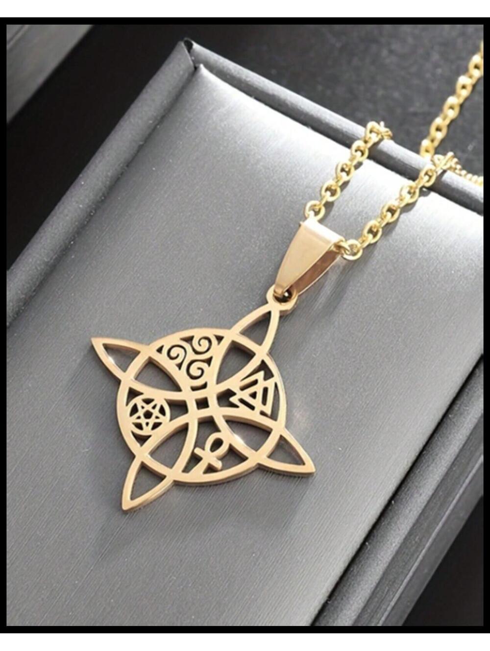Celtic quaternary knot - Necklace - Gold - 18"
